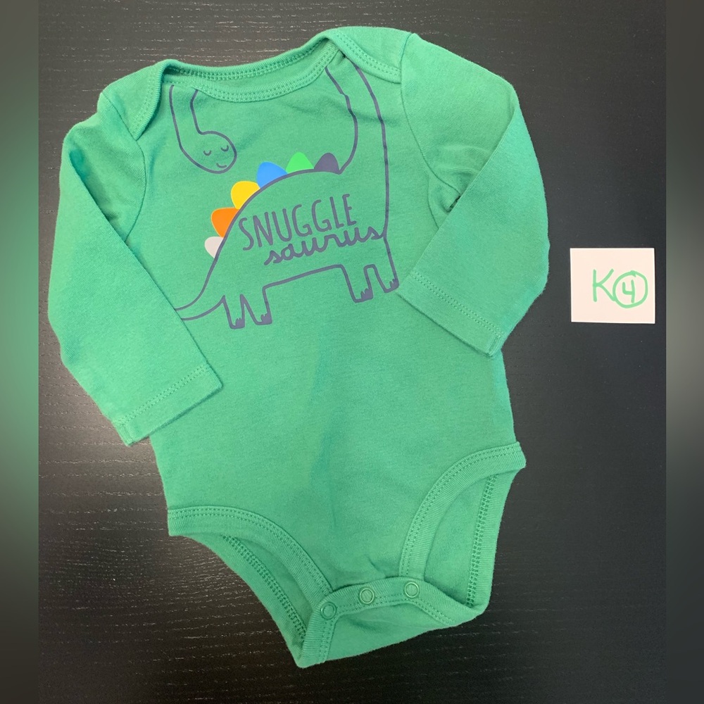 ⭐️5/$10.00⭐️ Carter’s 6m Dino Onesie